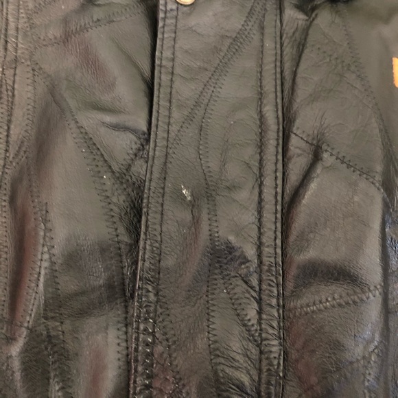 Men’s Harrahs Las Vegas Leather Jacket - Picture 4 of 5